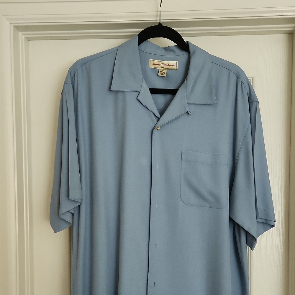 Tommy Bahama Blue Casual Button Down Shirt